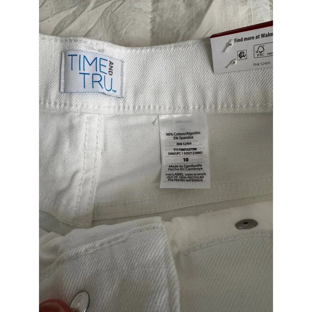 Clean Girl High Rise Bermuda Denim Coastal NEW Shorts White Size 10 9 Inch